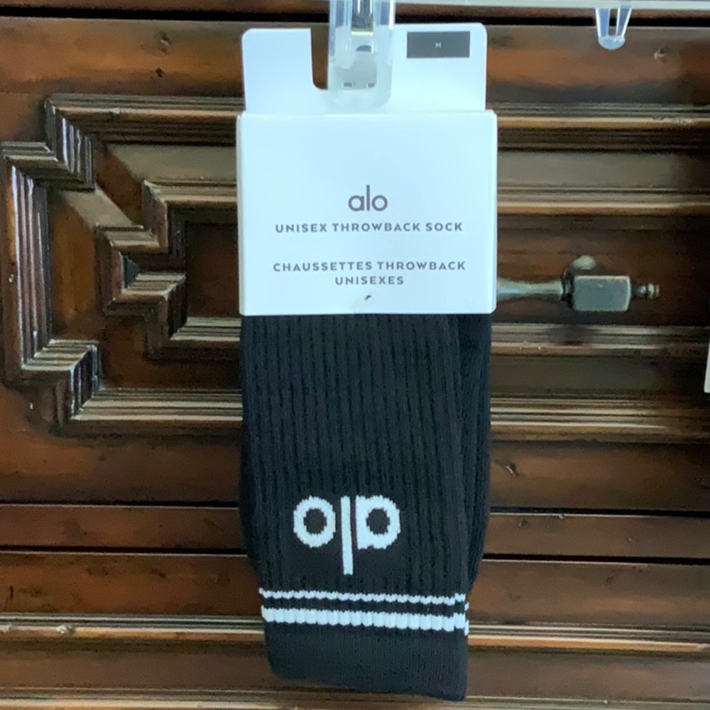 Alo Yoga Unisex Throwback Socks Size M